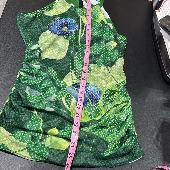 WHBM Reversible Semi Sheer,ruched,keyhole back,stretch,patterned floral Halter - Picture 12 of 12